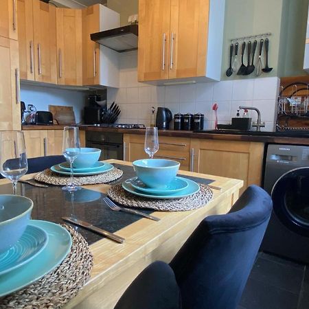 Spacious 2-Bed Flat With Garden, 3 Minutes Walk From Oval Tube Station London Exterior foto